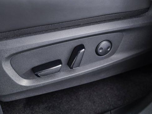 Certified 2025 Nissan Pathfinder Platinum image 24