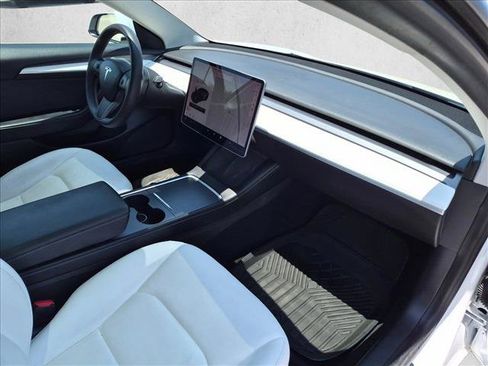 Used 2021 Tesla Model 3 Standard Range Plus RWD image 22