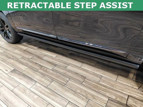 Used 2025 GMC Yukon XL Denali Ultimate w/ LPO, Floor Liner Package image 19