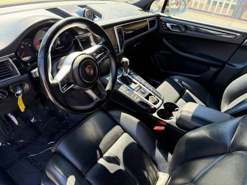 Used 2017 Porsche Macan S AWD/4WD image 10