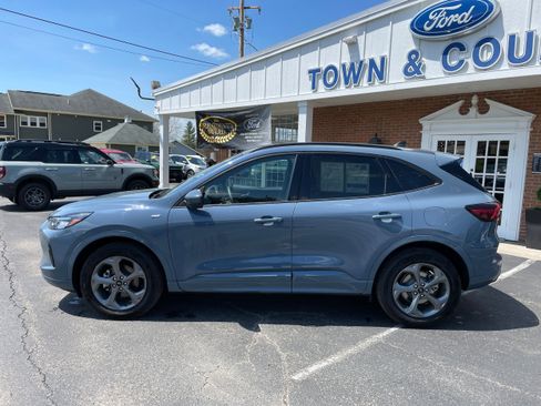 Used 2024 Ford Escape ST-Line Select w/ Tech Pack #1 AWD/4WD image 8