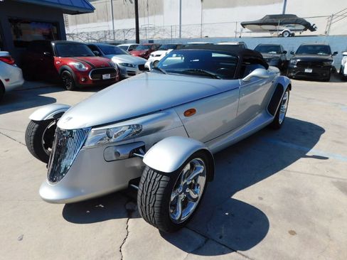 Used 2000 Plymouth Prowler image 3