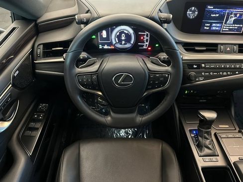 Certified 2020 Lexus ES 300h w/ Premium Package FWD image 14