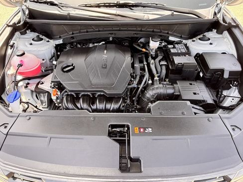 Used 2025 Hyundai Tucson SE FWD image 31