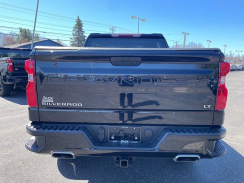 Used 2021 Chevrolet Silverado 1500 LT Trail Boss w/ Bed Protection Package AWD/4WD image 6