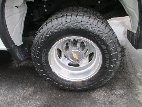 Used 2024 Chevrolet Silverado 3500 LT w/ All Star Edition image 17