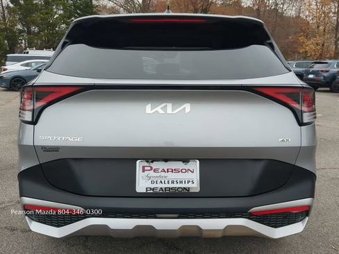 Used 2023 Kia Sportage LX image 5