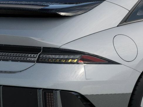 New 2025 Hyundai Ioniq 6 SE image 10