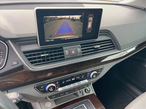 Used 2019 Audi Q5 2.0T Premium Plus image 15