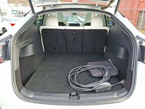 Used 2020 Tesla Model Y Performance image 30