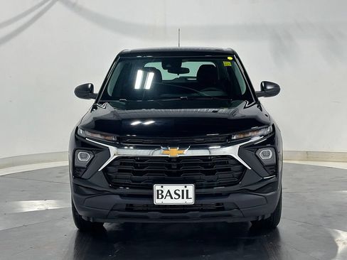 Used 2024 Chevrolet TrailBlazer LS FWD image 9