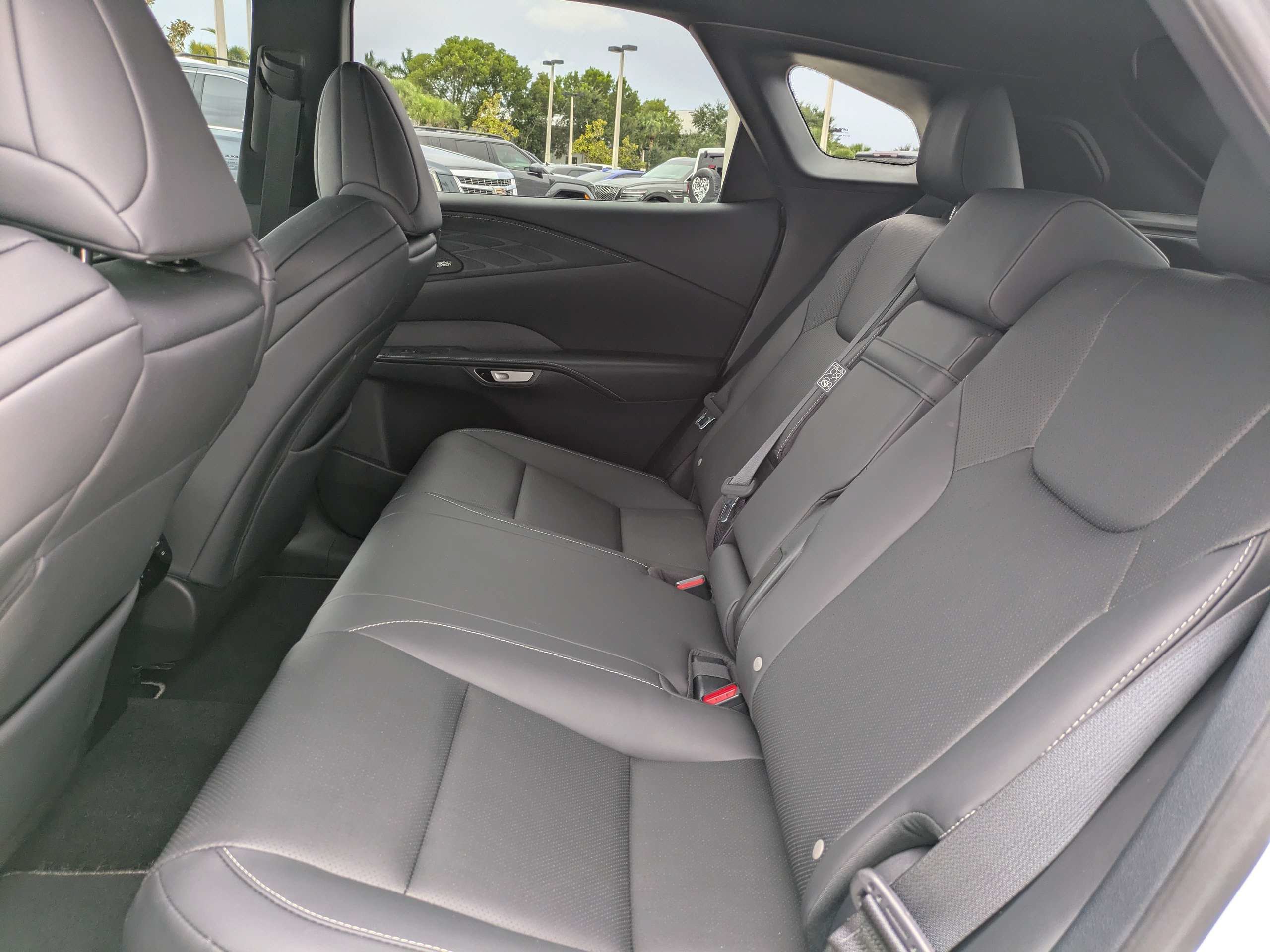 Used 2024 Lexus RX 350 F Sport w/ Convenience Package AWD/4WD image 13