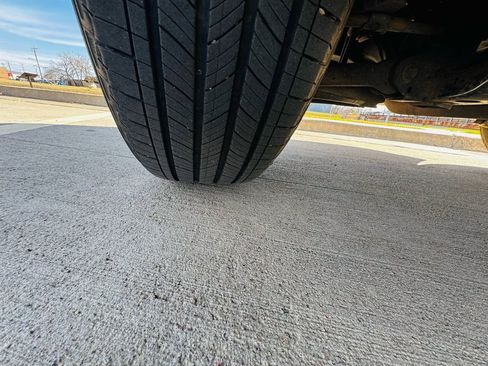 Used 2014 Chevrolet Equinox LTZ image 19