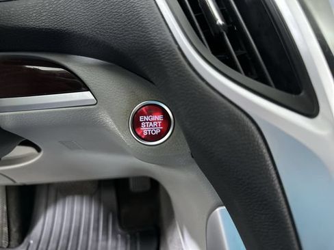 Used 2015 Acura TLX w/ Technology Package FWD image 17