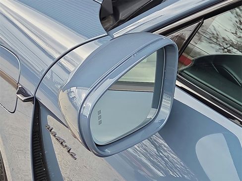 Used 2025 Porsche Taycan GTS image 29