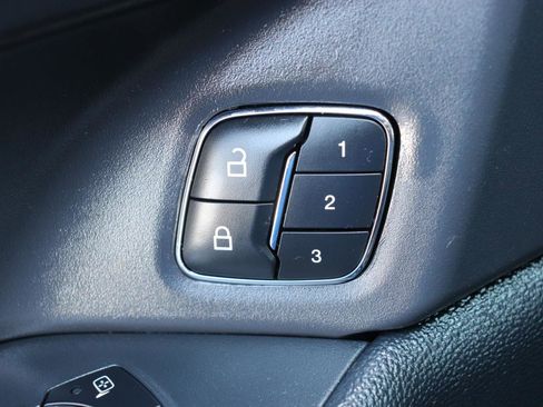 Used 2024 Ford Expedition XLT AWD/4WD image 53