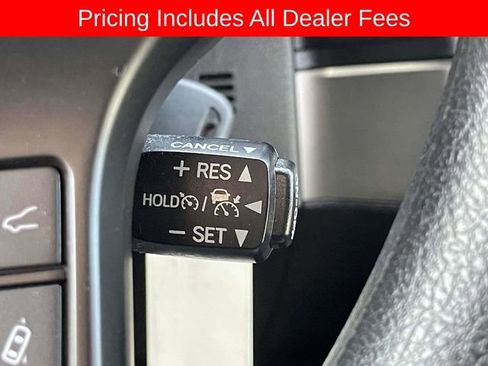 Used 2022 Toyota Tacoma SR AWD/4WD image 26