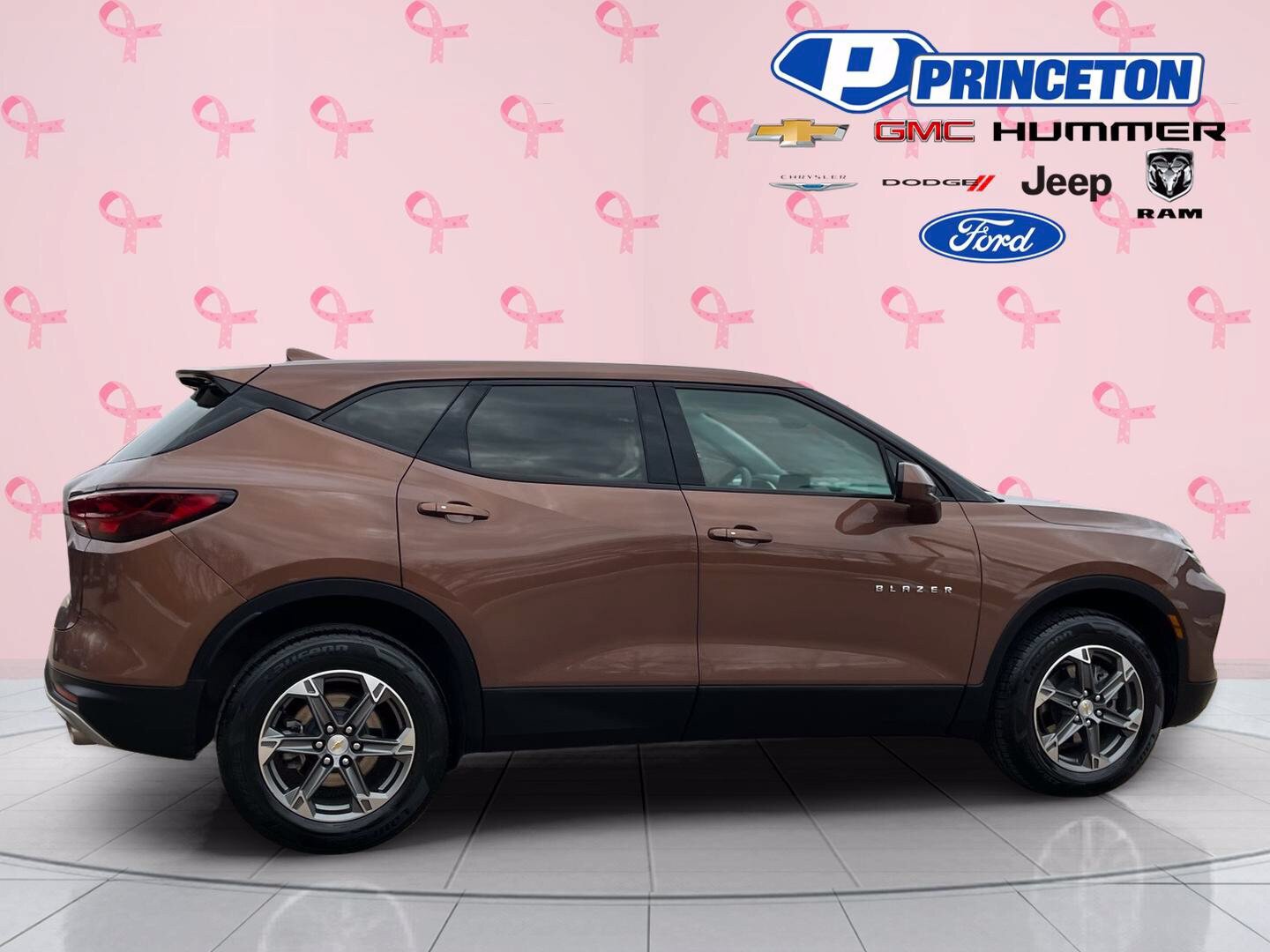 Used 2023 Chevrolet Blazer LT w/ Driver Confidence Package FWD image 8