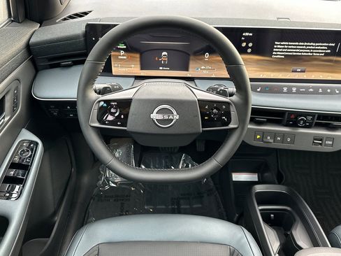 New 2026 Nissan Leaf Platinum+ w/ Cargo Package (Platinum+) image 17