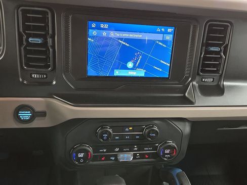 Used 2023 Ford Bronco Wildtrak image 9