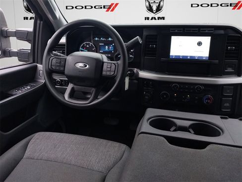 Used 2024 Ford F250 XLT image 10