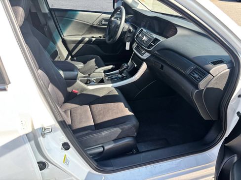 Used 2015 Honda Accord Sport image 16