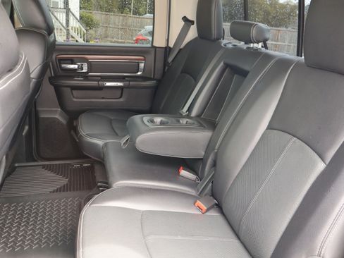 Used 2018 RAM 1500 Laramie w/ Convenience Group RWD image 20