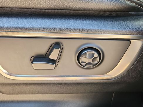 Used 2021 RAM 1500 Limited AWD/4WD image 17