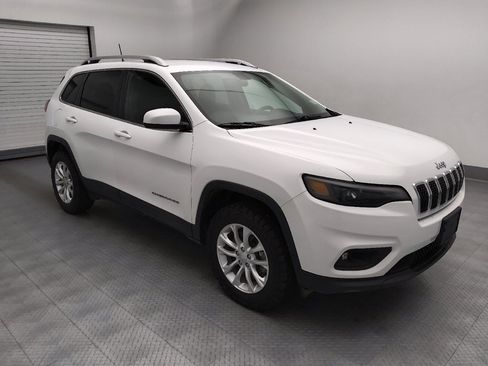 Used 2019 Jeep Cherokee Latitude w/ Popular Appearance Group AWD/4WD image 11