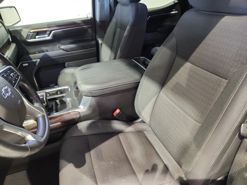 Certified 2024 Chevrolet Silverado 1500 RST w/ Convenience Package II AWD/4WD image 16