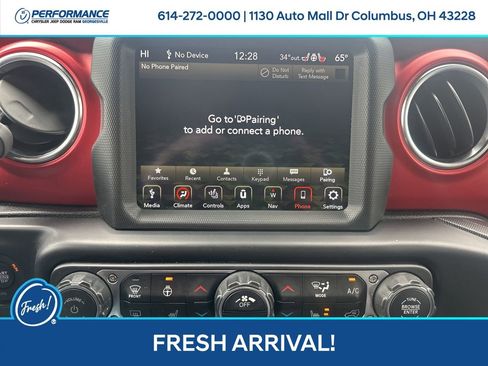 Used 2022 Jeep Wrangler Unlimited Rubicon w/ Xtreme Recon 35" Tire Package image 16