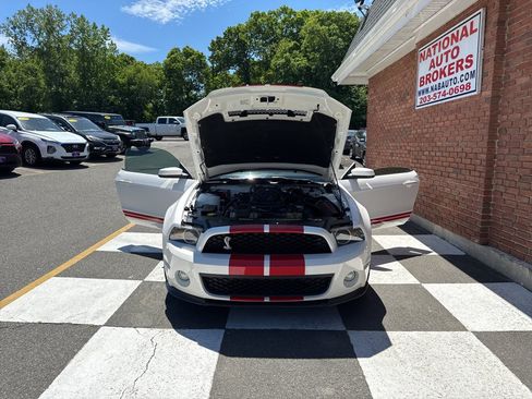 Used 2010 Ford Mustang Shelby GT500 RWD image 39