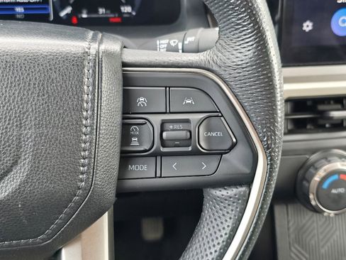 Used 2024 Toyota Tacoma TRD Off-Road AWD/4WD image 20
