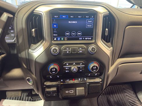 Used 2019 Chevrolet Silverado 1500 LT w/ All-Star Edition image 18