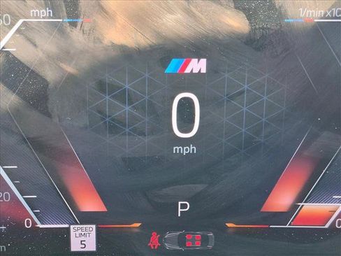Used 2024 BMW M440i Coupe RWD image 4