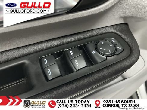 Used 2022 GMC Terrain SLE w/ Driver Convenience Package FWD image 21