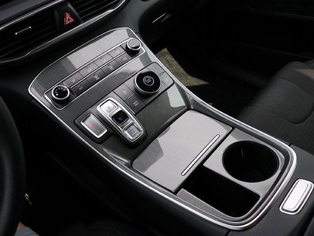Used 2023 Hyundai Santa Fe SE FWD image 19