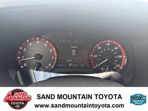 Used 2025 Nissan Frontier Pro-X w/ Tow Package RWD image 17