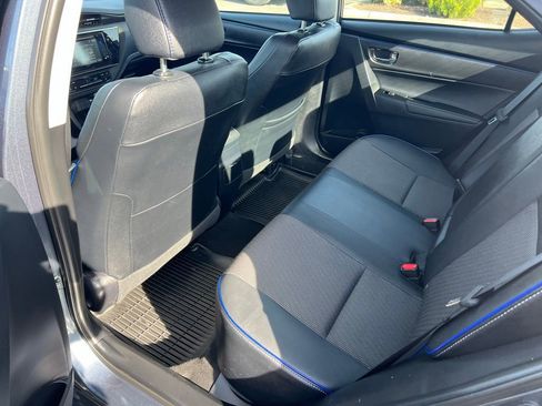 Used 2017 Toyota Corolla SE w/ SE Premium Package image 16