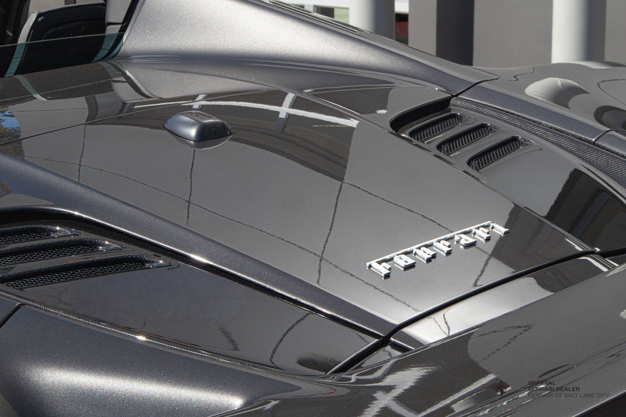 Used 2022 Ferrari F8 Tributo RWD image 6