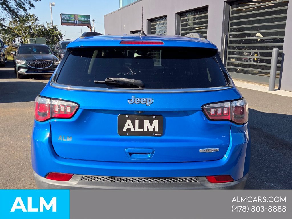 Used 2019 Jeep Compass Latitude FWD image 12