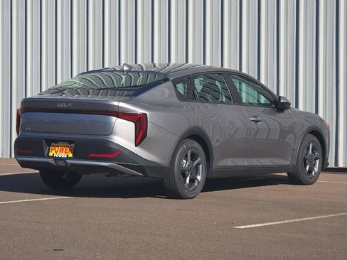 New 2026 Kia K4 LXS image 5