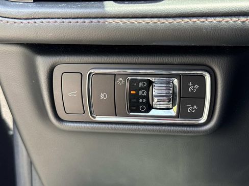 Used 2023 Lincoln Aviator Reserve w/ Equipment Group 201A RWD image 45