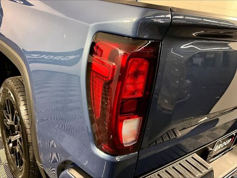 Certified 2024 GMC Sierra 1500 Elevation w/ LPO, Elevation Black Package image 28