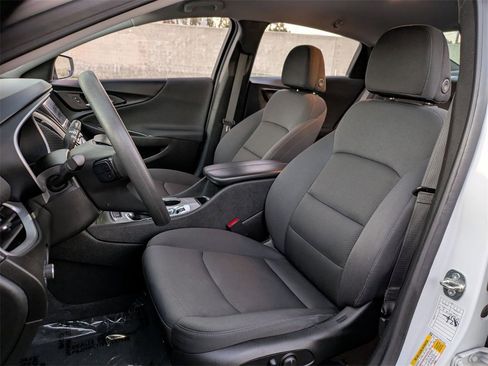 Used 2024 Chevrolet Malibu LT image 23