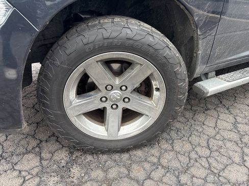 Used 2014 RAM 1500 Express image 2