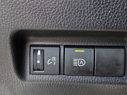 Used 2024 Toyota RAV4 LE AWD/4WD image 23