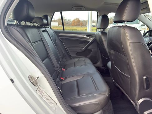 Used 2020 Volkswagen Golf 4-Door image 13