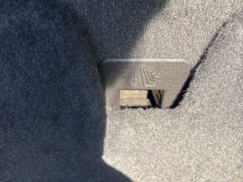 Used 2018 Ford Escape SE image 21