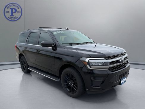 Used 2023 Ford Expedition XLT AWD/4WD image 1